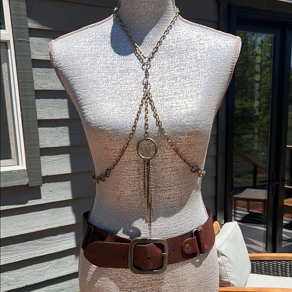 Banana Republic Brown leather wide Belt Small 31 1/2” - 35”